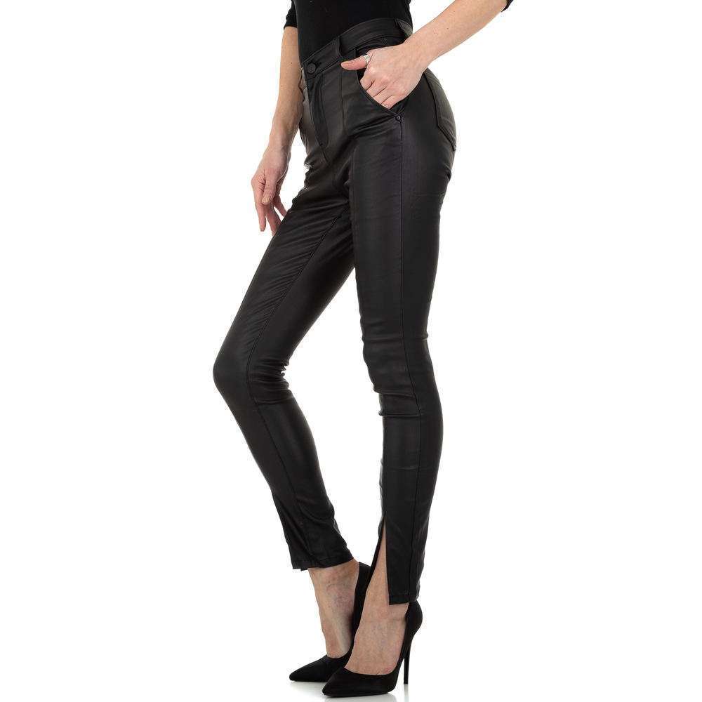 Pantaloni cu aspect piele pentru femei de la Daysie - negru - image 2